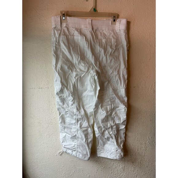 Style & Co Women solid White Cargo Capri Pants Size 6 READ - Picture 2 of 4